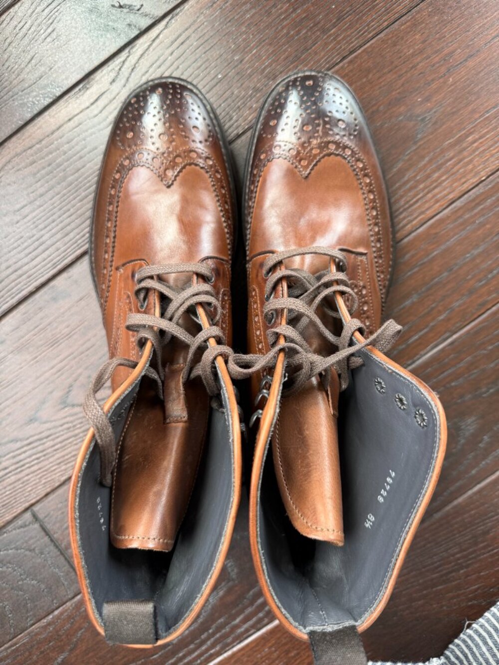 EUC Men's To Boot New York Brennan brown leather wingtip boots 8 1/2 - Picture 5 of 5